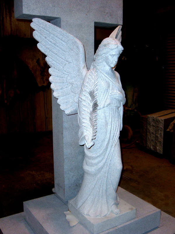 2010_0311_Nicoletti_Angel-Cross6